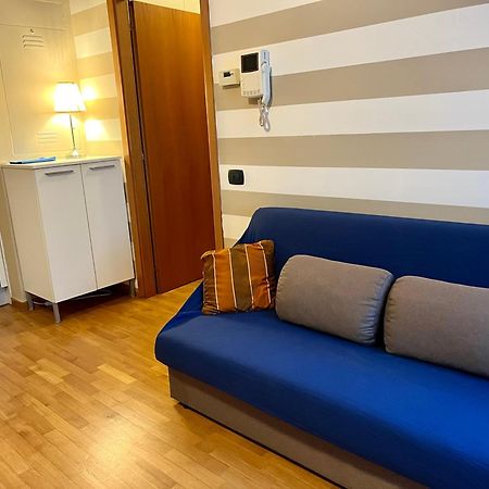 Bergamo Bilocale Nuovo In Centro 4 Posti Letto Apartment Bagian luar foto