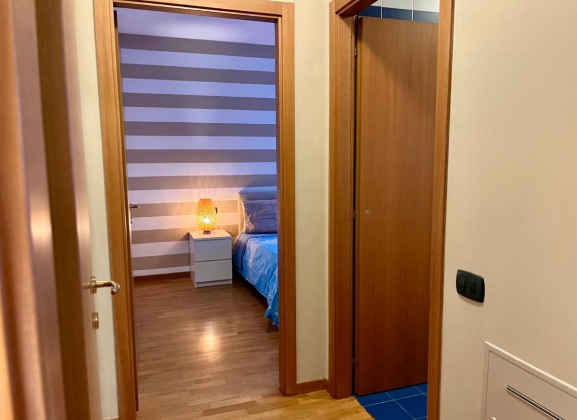 Bergamo Bilocale Nuovo In Centro 4 Posti Letto Apartment Bagian luar foto